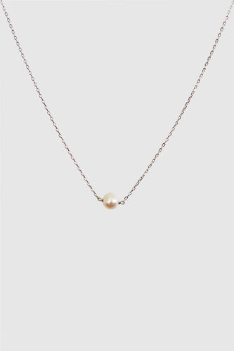 Ivory Pearl Pendant Necklace